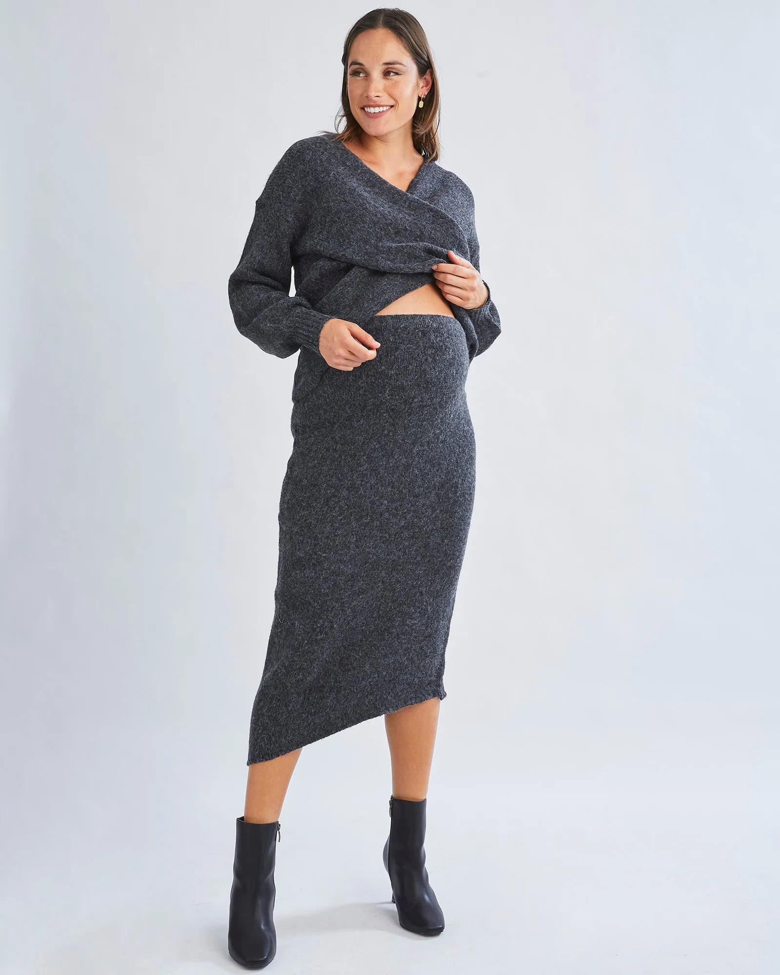 Amélie's Enchanting Allure Asymmetrical Knit Midi Skirt -Charcoal