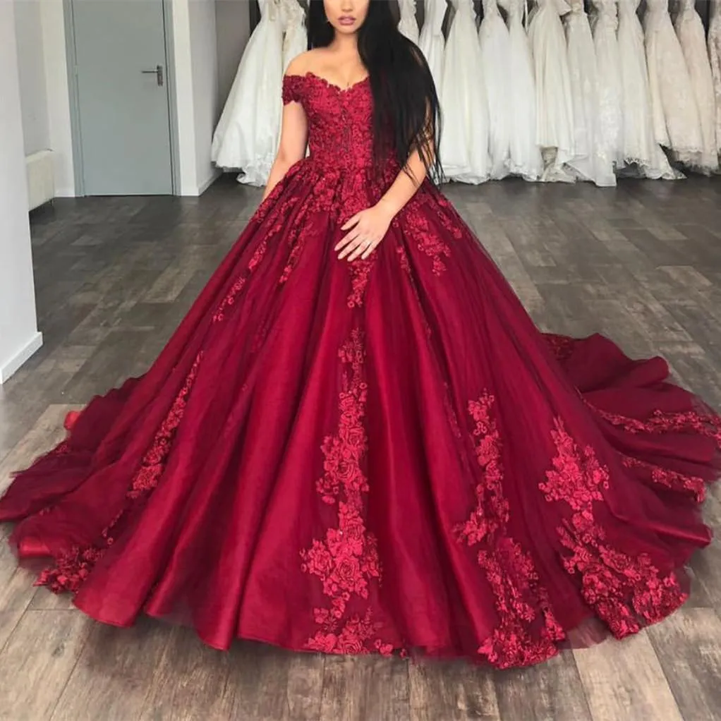 Off The Shoulder Tulle Ball Gowns Quinceanera Dresses Lace Appliques