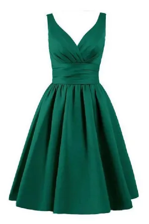 Sleeveless Pleated Hunter Ruched V Neck A Line Satin Elegant Homecoming Dresses